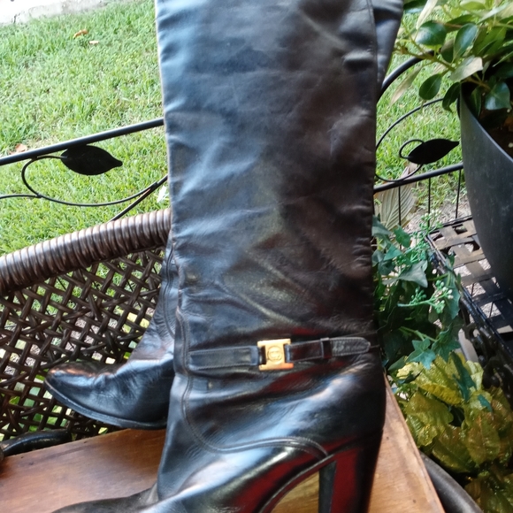 VINTAGE LEATHER BOOTS BY GUCCI - Picture 4 of 4